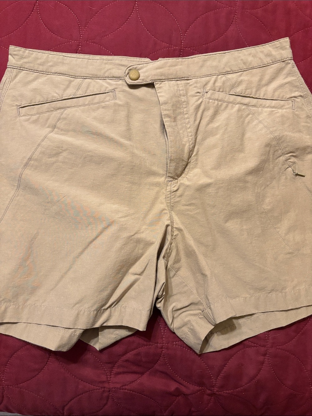 14 Columbia Women's Khaki Beige Outdoor Shorts
